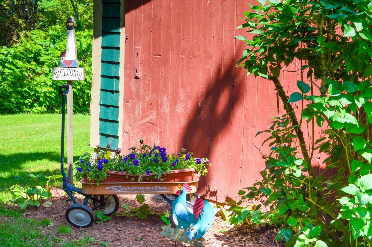 Bugaboo Cottages Summerside Exteriör bild