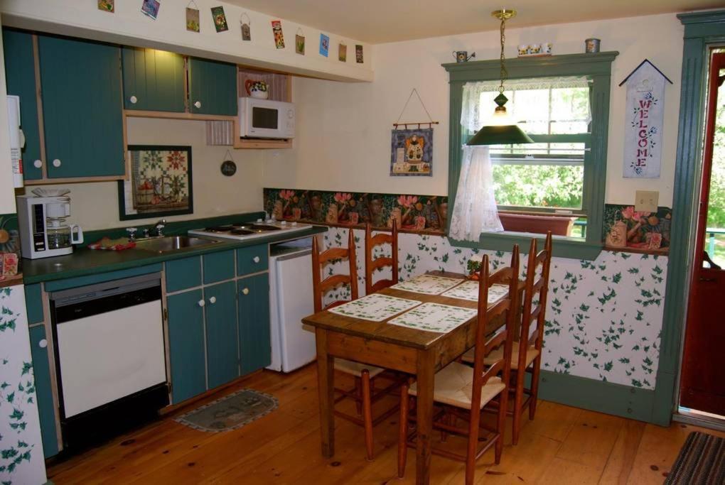 Bugaboo Cottages Summerside Exteriör bild